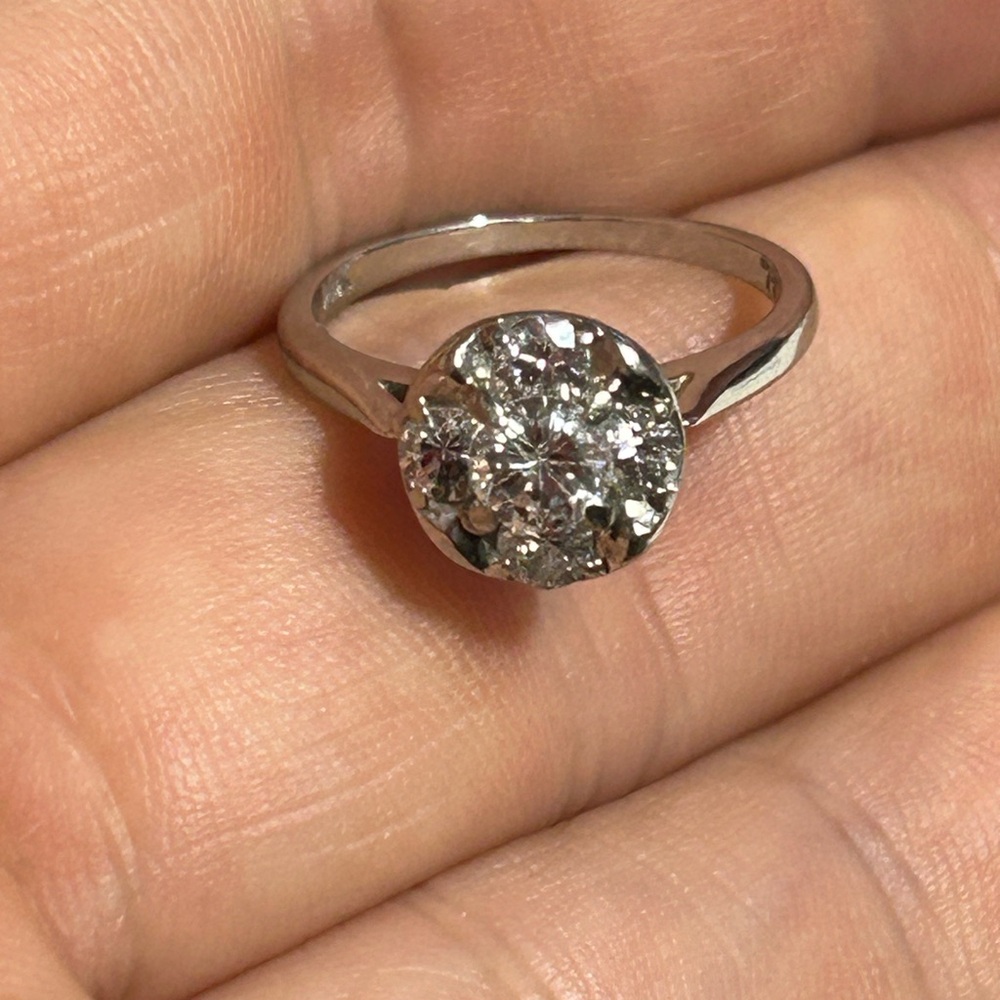 Women’s 14kt Gold & Diamonds Ring 5.5